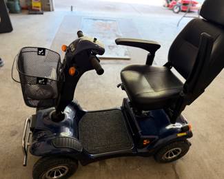 Drive Odyssey Assist Scooter In very good condition with 2 Brand New Batteries and 2 battery Chargers