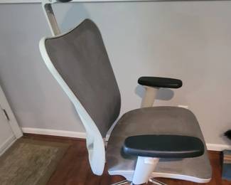 $30 GAMING CHAIR
