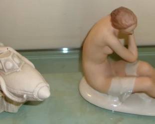 HAMMER NUDE FIGURE
