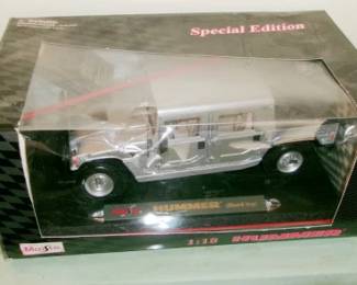 MAISTO HUMMER