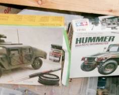 2 HUMMER MODEL KITS