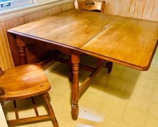Vintage drop leaf table and 6 chairs
