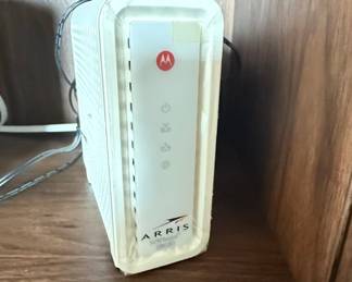 ARRIS SURFboard SB6183 DOCSIS 3.0 Cable Modem