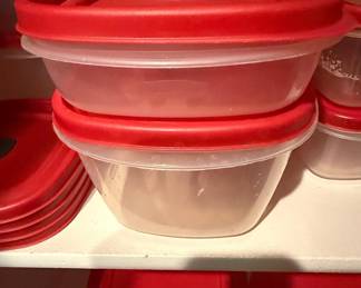 Rubbermaid Brilliance Food Storage Containers