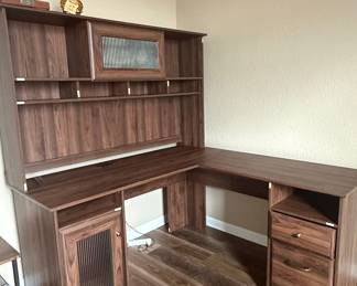 Bush Furniture Cabot 60W L-Shaped Computer Desk with Hutch