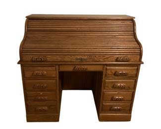 333 - Classic Oak Roll-Top Desk w/curved shutter (Description): 40 x 24 x 48
