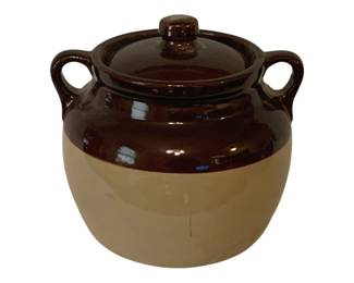 502 - Stoneware Bean Pot w/ lid - 9 x 8