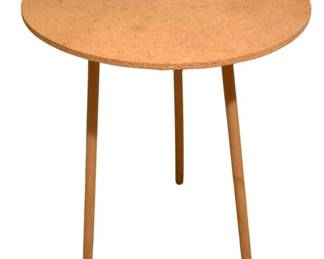 619 - Stand - 26 x 21