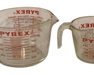 453 - 2 Pyrex Glass Measuring Cups