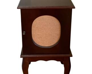 224 - Mahogany Stand resembling humidor cabinet (Description): 13 x 11.5 x 26