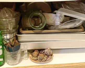 393 - Cabinet Lot of Assorted Glass & Baking Items