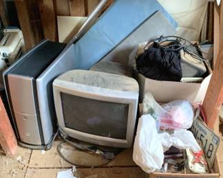 57 - Assorted Items (Description): Used as is electric/electronic/mechanical item. No guarantee all components, untested.