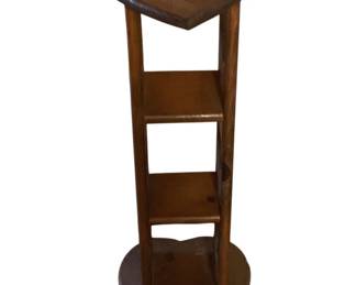 446 - Wood Stand w/ Heart Shaped Top - 29 x 10 x 11