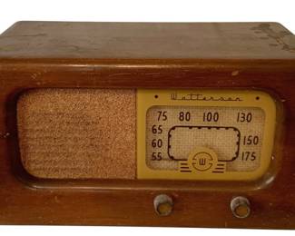 718 - Vintage Watterson Radio - 17 x 9 x 9.5 (Description): Used as is electric/electronic/mechanical item. No guarantee all components, untested.