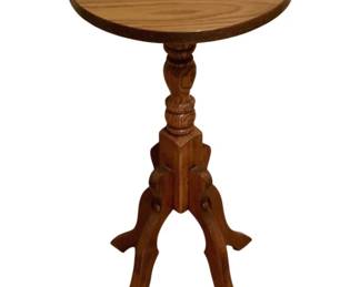 621 - Wood Stand - 28.5 x 14