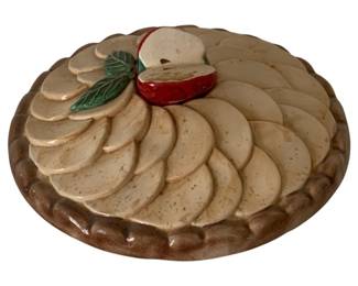 326 - Apple Pie Serving Dish - 14" Round (Description): made in portugal