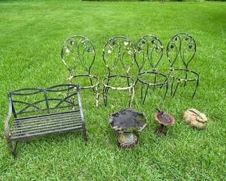 Various yard items 