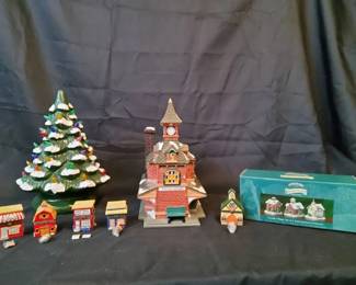 Holiday Village Collectibles Decor Lot Johnson Bros Friendly Village