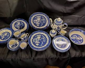 Royal Traditions Blue Willow China