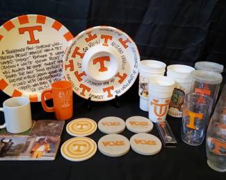 Tennessee Volunteers Lot 5 Serveware, Drinkware Memorabilia