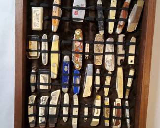 35 Pocket Knives And Display Case Variety Mfgs Gerber, Frost Cutlery, Barlow And More