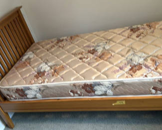 Lot 14: Wood Platform Twin Bed and mattress