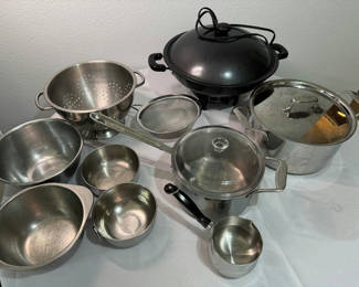 Lot 69: Assorted stainless steel cookware including All-Clad and Farberware pieces with Aroma electric wok