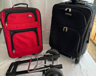 Lot 147: Luggage and Luggage Tote
