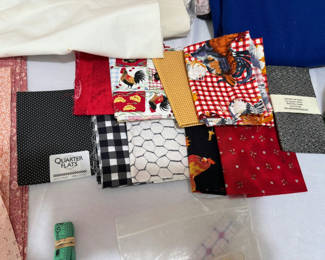 Lot 139: Heart-themed quilt fabrics and quilting supplies