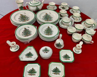 Lot 31: Vintage SPODE England Christmas Tree Collection – Service for 12!