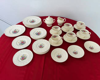 Lot 39: Rare Wedgewood "Tintern" Wellesley Tea & Coffee Service