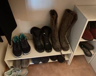 Women’s shoes