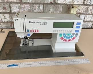 Pfaff Sewing Machine