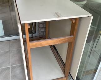 Closed-17.5x39.5x34