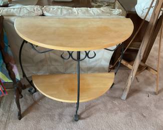 Half moon table-33x16x31