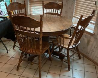 Round table-42”x30