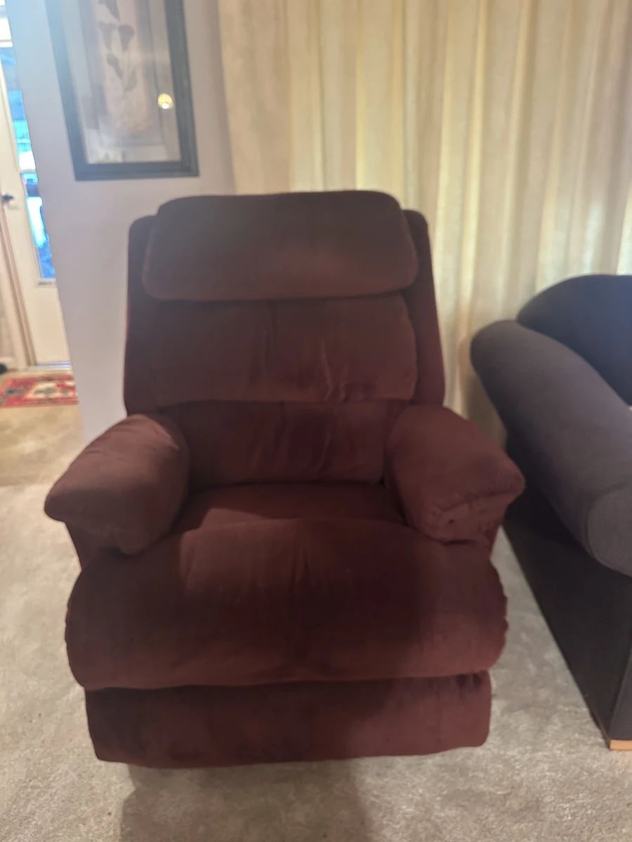 FURNITURE  RECLINER
