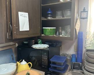 MICROWAVE BAKEWARE DISHES