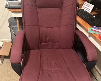 OFFICE CHAIR