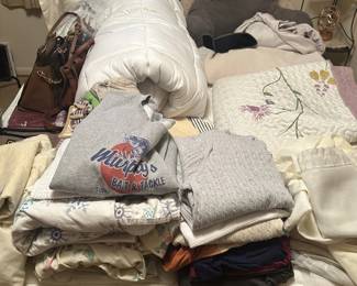 CLOTHING BEDDING