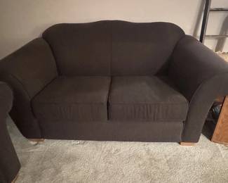 FURNITURE LOVE SEAT