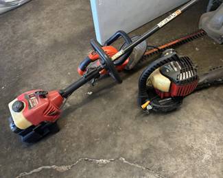 GARAGE WEED EATER TRIMMER BLOWER
