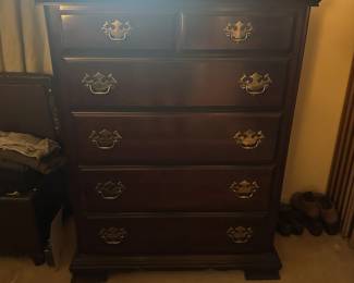 FURNITURE CHEST OF DRAWERS