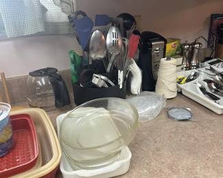BAKEWARE UTENSILS