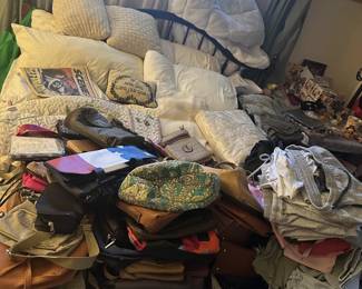 PURSES BEDDING