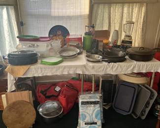 BAKEWARE POTS PANS