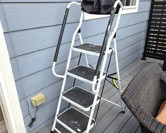  Folding Step Ladder- 4 Step Portable Metal Frame- Non-Slip Rubber Tread & Organizer Pouch
