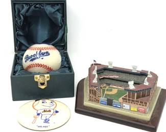 Brooklyn Dodgers Ebbets Field Collectibles Lot Mr. Met Pinback Baseball Danbury Mint Stadium-