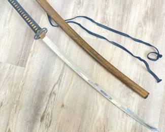 Handmade Japanese Katana Sword with Scabbard 39 Inch Samurai Style Black Gold Lacquer Handle