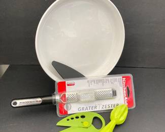 CorningWare 9”Baking Dish Ceramic Ovenproof with KitchenAid Grater Zester Lime Green Citrus Juicer and Cutter
